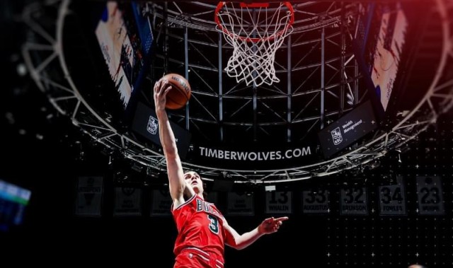 db真人官网-厉害，21+6+5，重伤归来，替补登场依旧锋芒毕露